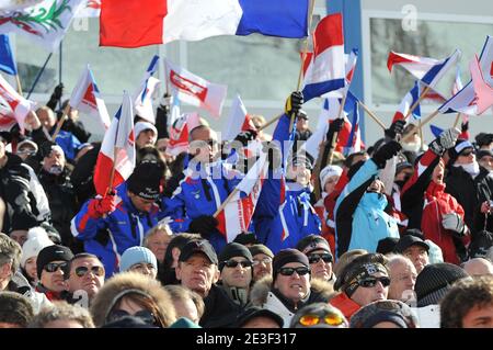 Jean-Claude Killy et le Prince Albert II de Monaco assistent à la 1ère course de slalom masculin aux Championnats du monde de ski sur le parcours face de Bellevarde à Val d'Isère, Alpes françaises, France, le 15 février 2009. Photo de Nicolas Gouhier/Cameleon/ABACAPRESS.COM Banque D'Images