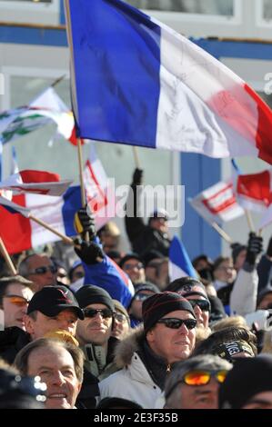 Jean-Claude Killy et le Prince Albert II de Monaco assistent à la 1ère course de slalom masculin aux Championnats du monde de ski sur le parcours face de Bellevarde à Val d'Isère, Alpes françaises, France, le 15 février 2009. Photo de Nicolas Gouhier/Cameleon/ABACAPRESS.COM Banque D'Images