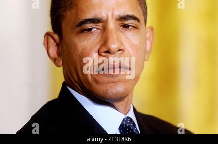 LE président AMÉRICAIN Barack Obama s'exprime à l'ouverture du Sommet sur la responsabilité fiscale qu'il accueille dans la salle est de la Maison Blanche à Washington, DC, USA le 23 février 2009. Photo par Olivier Douliery/ABACAPRESS.COM Banque D'Images