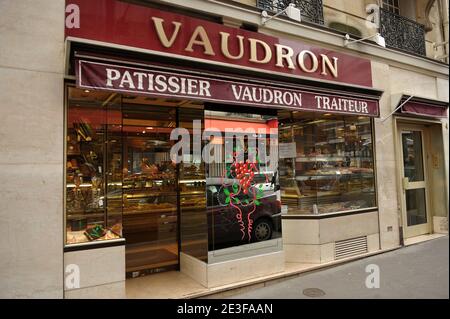 Illustration de la 'Patisserie Vaudron' à Paris, France, le 27 février 2009. Photo de Giancarlo Gorassini/ABACAPRESS.COM Banque D'Images