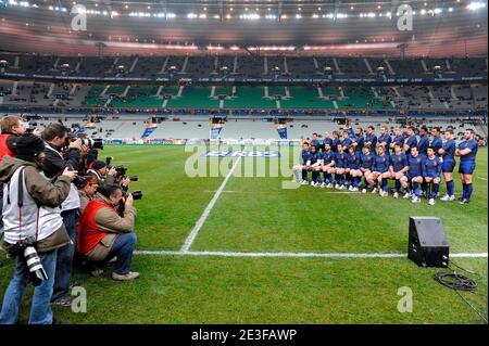 Photo de l'équipe française lors du championnat RBS six Nations 2009 Rugby Union, France contre pays de Galles au stade de France à Saint-Denis, France, le 27 février 2009. La France a gagné 21-16. Photo de Henri Szwarc/Cameleon/ABACAPRESS.COM Banque D'Images