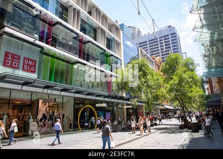 Pitt Street dans le centre-ville de Sydney les principaux commerces et Zone commerciale du centre-ville, Sydney, Australie Banque D'Images