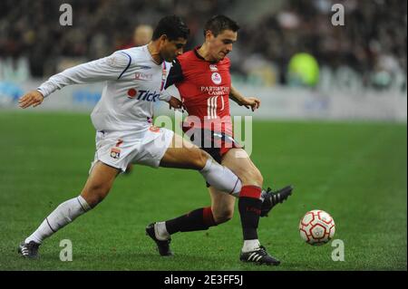 Honorato Campos Ederson lors du match de football de la première Ligue française, Lille OSC vs Olympique Lyonnais au Stade de France à Saint-Denis près de Paris, France, le 7 mars 2009. Photo de Steeve McMay/ABACAPRESS.COM Banque D'Images