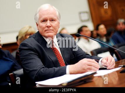 Edward Liddy, président et chef de la direction d'American International Group, témoigne lors d'une audience du comité des services financiers de la Chambre sur Capitol Hil à Washington, DC, Etats-Unis, le 18 mars 2009. Photo par Olivier Douliery/ABACAPRESS.COM Banque D'Images