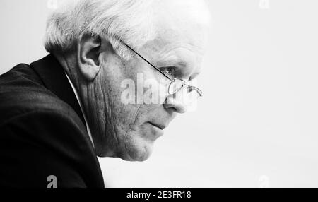 Edward Liddy, président et chef de la direction d'American International Group, témoigne lors d'une audience du comité des services financiers de la Chambre sur Capitol Hil à Washington, DC, Etats-Unis, le 18 mars 2009. Photo par Olivier Douliery/ABACAPRESS.COM Banque D'Images