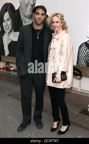 Les acteurs Bobby Cannavale et Sarah Paulson arrivent à la soirée d'ouverture « God of carnage » au Bernard B. Jacobs Theatre sur Broadway à New York City, NY, USA, le 22 mars 2009. Photo de Donna Ward/ABACAPRESS.COM Banque D'Images