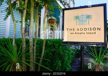 Gros plan du panneau tendance pour le bâtiment, l'Addison, un B&B de style victorien à Fernandina Beach sur l'île d'Amelia, Floride, Banque D'Images