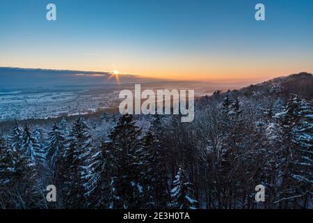 Fantastique excursion en raquettes dans les merveilles hivernales du Gehrenberg Près du lac de Constance Banque D'Images