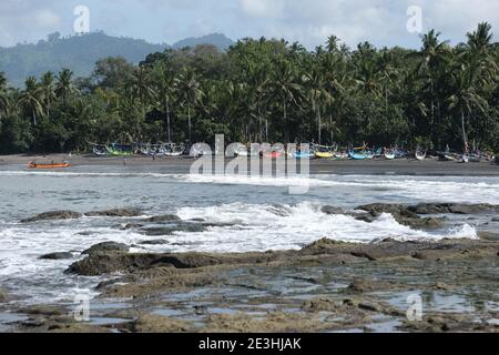 Indonésie Bali Pekutatan - Pantai Medewi - Outrigger bateaux de pêche Plage de Medewi Banque D'Images