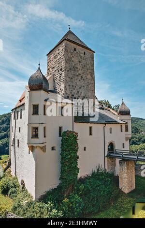 Riedenburg, Allemagne - 29 juillet 2020 : château de Prunn dans la vallée d'Altmuehltal à Riedenburg, Banque D'Images