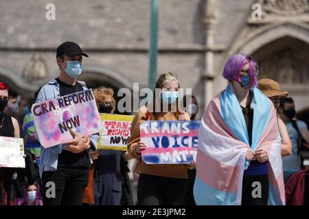 Plymouth, Royaume-Uni. 18 juillet 2020. TRANS vit affaire de protestation sur la place civique, dans le centre de la ville. Banque D'Images