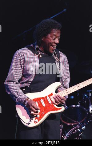 Buddy Guy en concert au Royal Festival Hall de Londres, Royaume-Uni. 1er mai 2000 Banque D'Images