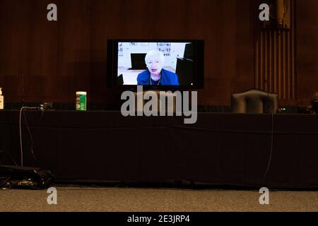 Janet Yellen, candidate du président élu Joe Biden au poste de secrétaire au Trésor, participe à distance à une audience du Comité des finances du Sénat à Washington DC, le 19 janvier 2021.Credit: Anna Moneymaker - Pool via CNP /MediaPunch Banque D'Images