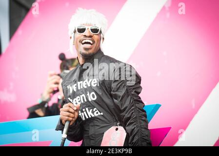 Andre 3000 d'Outkast se produit en direct sur scène le jour 3 du Wireless Festival 2014, à Finsbury Park - Londres Banque D'Images