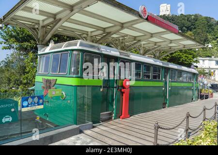 Heritage Green Peak Tram Cabin, qui était en service entre 1959 et 1989. C'est un centre d'information des visiteurs situé à Victoria Peak Banque D'Images