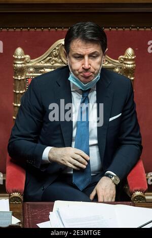 Rome, Italie. 19 janvier 2021. Le premier ministre italien Giuseppe Conte pendant les informations au Sénat sur la crise du gouvernement. Rome (Italie), 19 janvier 2021 photo Pool Roberto Monaldo/Insidefoto Credit: Insidefoto srl/Alay Live News Banque D'Images