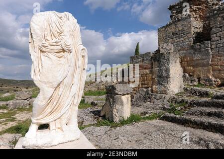 Ruines de la ville romaine de Segobriga sur les plaines de Castille-la Mancha, Saelices, Cuenca, Espagne Banque D'Images