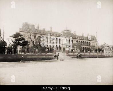 Photographie ancienne du XIXe siècle : hôtel Emperor, hôtel impérial, Tokyo, Japon Banque D'Images