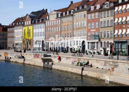 Maisons le long de Gammel Strand, Copenhague, Danemark Banque D'Images