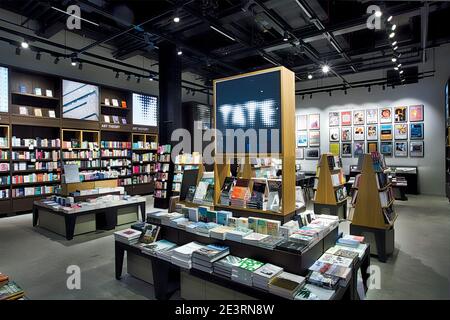 GREAT BRITAN / Londres / librairies /Tate Modern Shop Banque D'Images