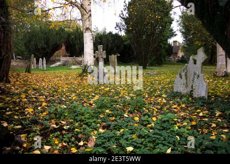 Tombes à l'église St Michael's à St. Albans, Hertfordshire, Angleterre, Royaume-Uni. Banque D'Images