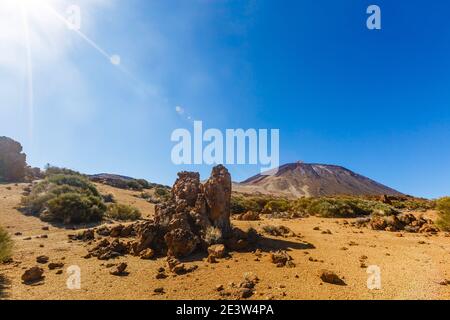 Le volcan Teide sur fond de ciel bleu Banque D'Images