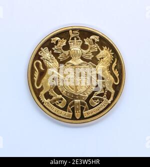 Photo du revers d'une pièce de £5 émise pour le Jubilé d'or de sa Majesté la Reine Elizabeth II en 2002 Banque D'Images