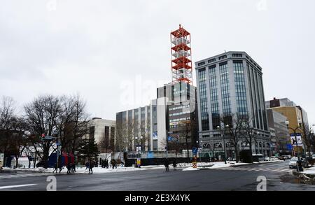 Bâtiments modernes du centre-ville de Sapporo au Japon. Banque D'Images