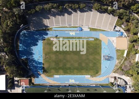 Vue générale du Drake Stadium et du Marshall Field sur le campus de l'UCLA, le samedi 16 janvier 2021, à Los Angeles. Le stade, ouvert en 1969, Banque D'Images