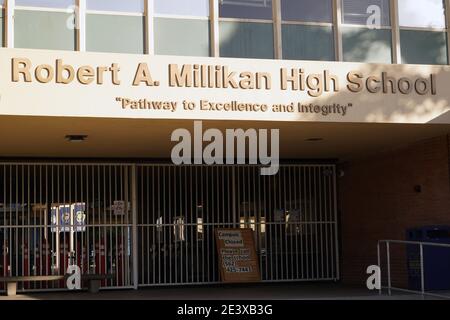 Une vue générale de l'école secondaire Millikan, dimanche 10 janvier 2021, à long Beach, en Californie. Banque D'Images