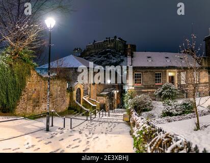Édimbourg, Écosse, Royaume-Uni. 21 janvier 2021. Scènes prises entre 4:00 et 5:00 dans le centre-ville d'Édimbourg après une nuit de neige. Les escaliers de Vennel dans la vieille ville Iain Masterton/Alay Live News Banque D'Images