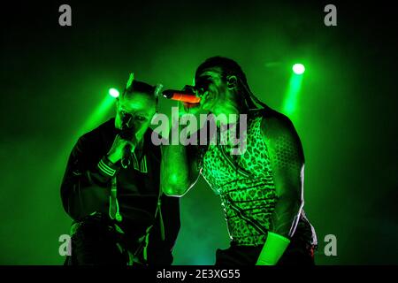 Aarhus, Danemark. 10 juin 2017. Le groupe electronica anglais The Prodigy joue un concert lors du festival de musique danois Northside 2017 à Aarhus. Ici, les chanteurs Keith Flint (L) et Maxim (R) sont vus en direct sur scène. (Crédit photo: Gonzales photo - Lasse Lagoni). Banque D'Images