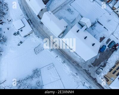 Le village de montres à Carnia. Neige et magie Banque D'Images