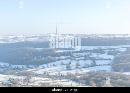 Mât de télévision et mât temporaire Emley Moor, Emley Moor, Huddersfield, West Yorkshire, Angleterre, Royaume-Uni Banque D'Images