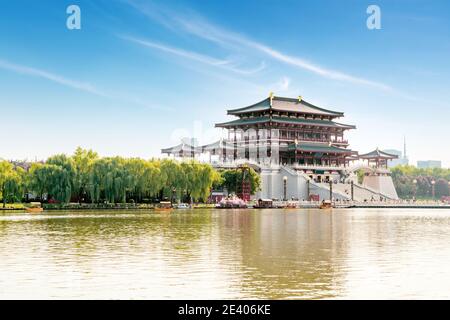 La Tour Ziyun a été construite en 727 après J.-C. et est le bâtiment principal du jardin de Datang Fudong, Xi'an, Chine. Banque D'Images