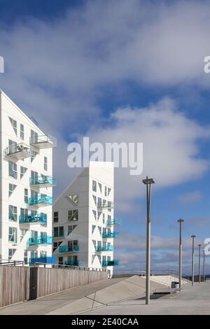 Aarhus, Danemark - 13 mars 2015 : bâtiment iceberg à Aarhus. L'Iceberg est un immeuble d'appartements unique dans la zone du port Banque D'Images