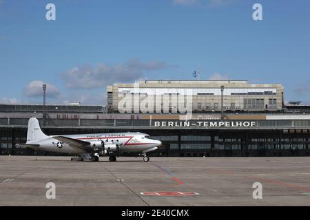 Berlin, Allemagne - 9 septembre 2014 : aéroport de Berlin Tempelhof en Allemagne, situé dans le quartier de Tempelhof Schoneberg, au centre-sud de Berlin Banque D'Images