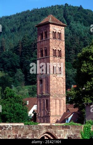 Nördlicher Turm der einstmaligen Doppelturmfassade, frühes 12. Jahrhundert Banque D'Images