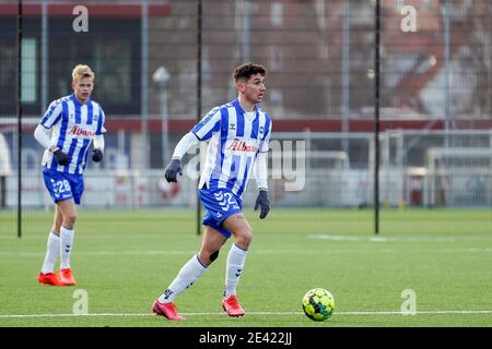 Odense, Danemark. 21 janvier 2021. Tarik Ibrahimagic (21) d'OB vu pendant un match de test entre Odense Boldklub et Esbjerg FB au terrain d'entraînement d'Odense Boldklub à Odense. (Crédit photo : Gonzales photo/Alamy Live News Banque D'Images