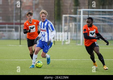 Odense, Danemark. 21 janvier 2021. Max Fenger (15) d'OB observé lors d'un match d'essai entre Odense Boldklub et Esbjerg FB au terrain d'entraînement d'Odense Boldklub à Odense. (Crédit photo : Gonzales photo/Alamy Live News Banque D'Images