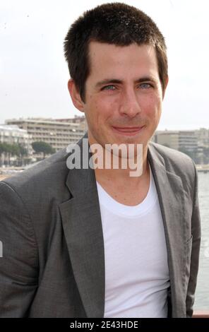 Le canadien Craig Olenjnik pose lors de la télévision MIP à Cannes, en France, le 31 mars 2009. Rodger a fait la promotion de la série Star « Rush ». Photo de Giancarlo Gorassini/ABACAPRESS.COM Banque D'Images