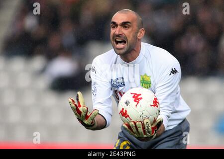 Le gardien de but de Nantes Jerome Alonzo lors du match de football de la première Ligue française, Nantes vs Lille au stade Beaujoire de Nantes, France, le 4 avril 2009. Photo de JP/Tranvouez/Asa Pictures/ABACAPRESS.COM Banque D'Images