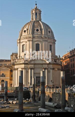 Forum de Trajan : église Santissimo Nome di Maria al Foro Traiano. Rome, Italie Banque D'Images