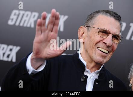 'Leonard Ninoy assiste à la première de Paramount Pictures 'Star Trek' qui s'est tenue au théâtre chinois de Grauman à Hollywood. Los Angeles, le 30 avril 2009. Photo de Lionel Hahn/ABACAPRESS.COM (en photo : Leonard Ninoy)' Banque D'Images