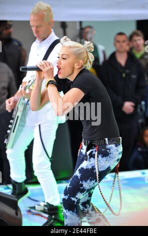 Le chanteur Gwen Stefani of No Doubt se produit sur la série de concerts « Today » de NBC au Rockefeller Plaza à New York City, NY, États-Unis, le 1er mai 2009. Photo de Gregorio Binuya/ABACAPRESS.COM Banque D'Images