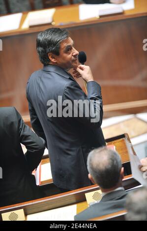 Le Premier ministre français François Fillon assiste à la session hebdomadaire de l'Assemblée nationale à Paris, en France, le 12 mai 2009. Photo de Mousse/ABACAPRESS.COM Banque D'Images