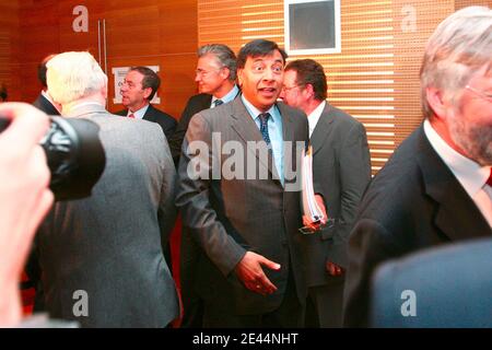 Le président du conseil d'administration et chef de la direction le plus grand aciériste au monde ArcelorMittal, Lakshmi Mittal, assiste à une assemblée générale annuelle des actionnaires au siège d'ArcelorMittal à Luxembourg, le 12 mai 2009. Photo de Mathieu Cu Banque D'Images