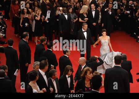 Tony Parker et Eva Longoria arrivent à la projection de « Bright Star » lors du 62e Festival de Cannes au Palais des Festivals de Cannes, France, le 15 mai 2009. Photo de Gorassini-Guignebourg/ABACAPRESS.COM Banque D'Images