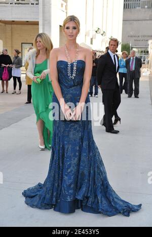 Personnalité télévisuelle Ivanka Trump participe au 69e Gala annuel du printemps du Ballet-théâtre américain au Metropolitan Opera House de New York, NY, USA, le 18 mai 2009. Photo de Gregorio Binuya/ABACAPRESS.COM Banque D'Images