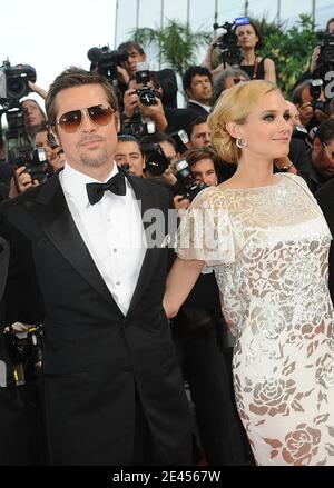 Brad Pitt et Diane Kruger arrivent pour la projection des 'Inglourious Basterdss' lors du 62e Festival de Cannes au Palais des Festivals de Cannes, France, le 20 mai 2009. Photo de Nebinger-Orban/ABACAPRESS.COM Banque D'Images